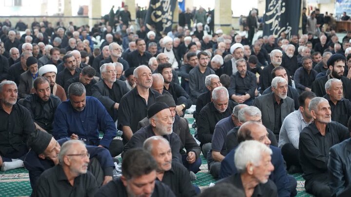 تصاویر/ حضور پر شور مردم دارالمومنین خوی در اقامه آیین عبادی سیاسی نماز جمعه