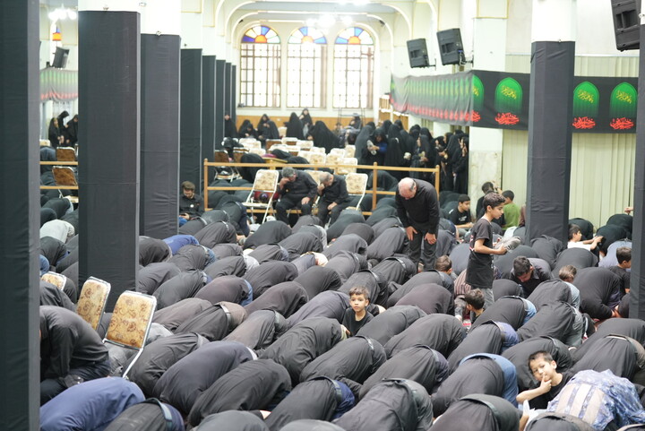 تصاویر |هفتادمین سال قافله عزاداری یازدهم محرم حسینیه بنی فاطمه