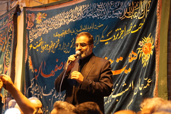 تصاویر |هفتادمین سال قافله عزاداری یازدهم محرم حسینیه بنی فاطمه