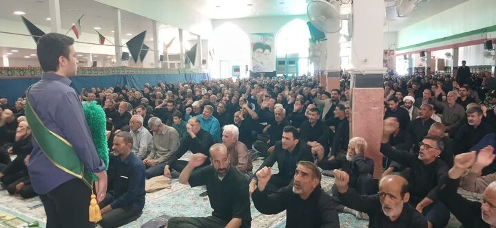تصاویر/ نمازعبادی سیاسی جمعه آران وبیدگل