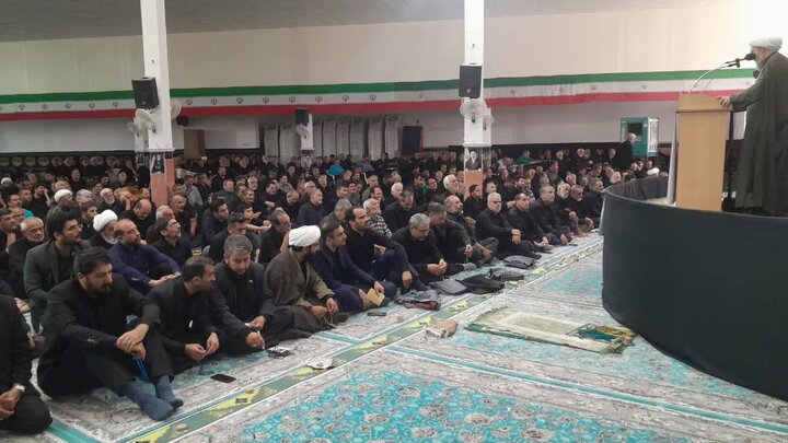 تصاویر/ نمازعبادی سیاسی جمعه آران وبیدگل