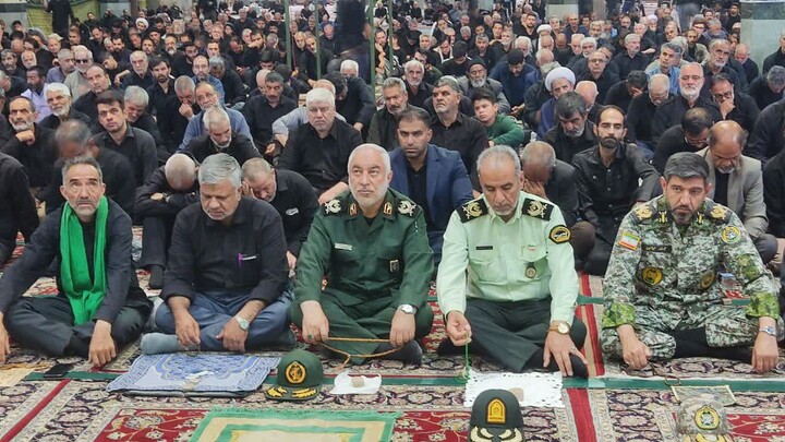 تصاویر| نماز جمعه عبادی سیاسی بیرجند