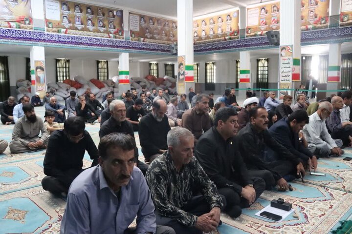 تصاویر/ اقامه نمازجمعه شهر قلعه گنج