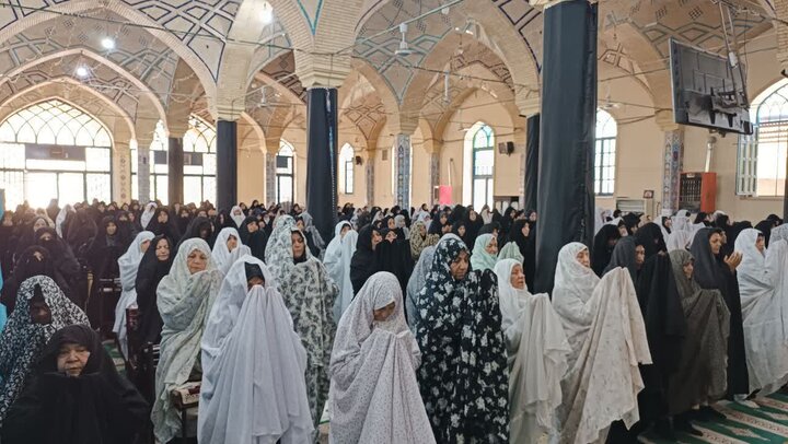 تصاویر/ اقامه نمازجمعه شهر ماهان