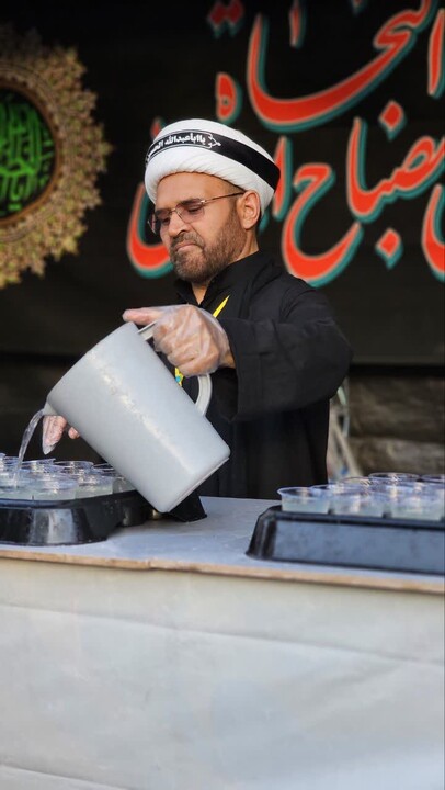 تصاویر/ برپایی ایستگاه صلواتی به مناسبت روز عاشورا از سوی علما و طلاب کارگیل هند در قم مقدس