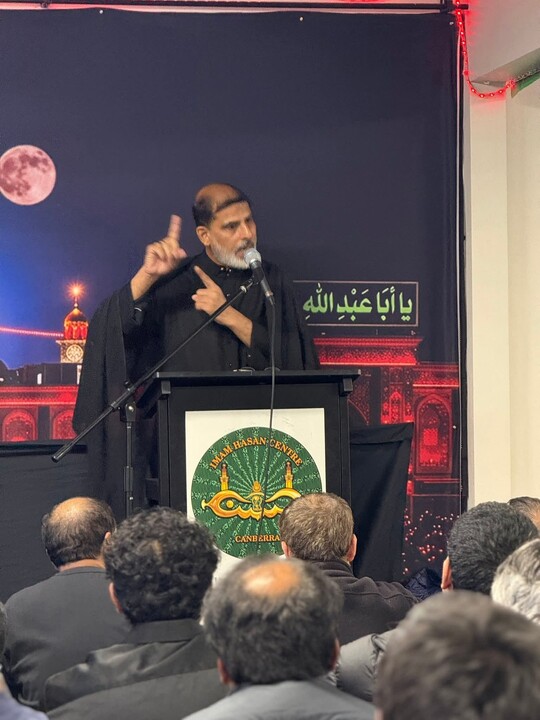 تصاویر/ برگزاری مراسم باشکوه محرم حسینی و راهپیمایی عاشورا در مرکز امام حسن(ع) کانبرا استرالیا