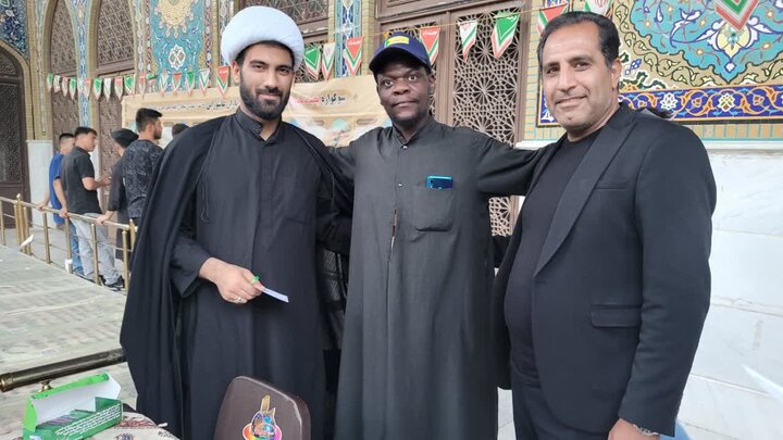 تصاویر / برپایی «خیمه معرفت سوگواره بصیرت عاشورایی» در قم؛ سفری به دنیای احکام و شناخت شهدای راه حق
