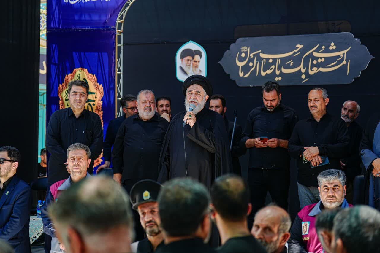 مردم ایران برای دفاع از راه امام حسین(ع) حاضرند از جانشان بگذرند