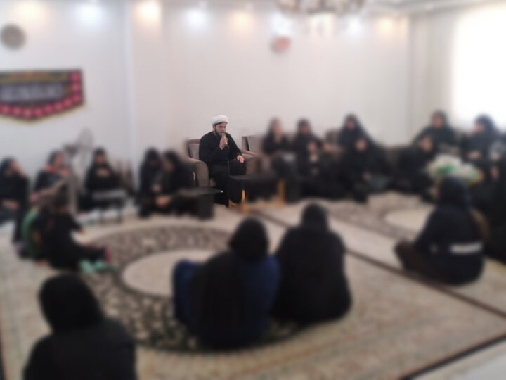 گزارش تصویری/ فعالیت معاونت تبلیغ مدرسه علمیه حقانی در دهه اول محرم در شهر ورامین