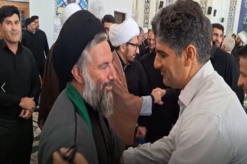 فیلم| خداحافظی گرم مردم سرپل‌ذهاب با حجت الاسلام سید محمد علی ساداتی امام‌ جمعه سابق