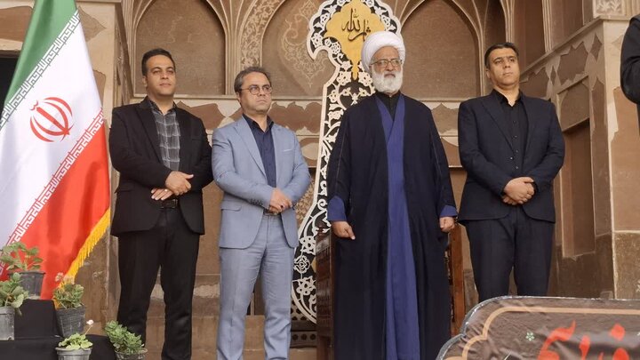 تصاویر/ مراسم معنوی «میراث مرثیه» همزمان با ایام سوگواری حضرت اباعبدالله الحسین(ع) در  کاشان