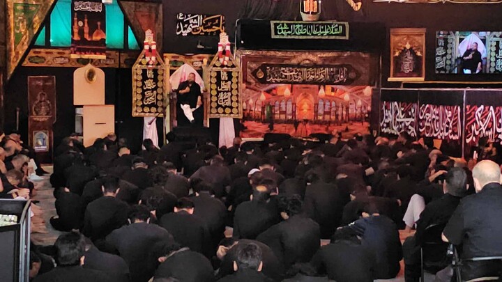 تصاویر/ حال‌وهوای عزاداری در مرکز اهل‌بیت(ع) دارالعباس هیوستون آمریکا