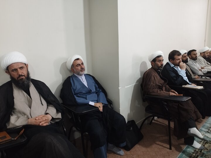 تصاویر/ دوره تربیت مربی قرآن کریم ویژه اساتید مدارس علمیه سیستان و بلوچستان در قم برگزار می‌شود
