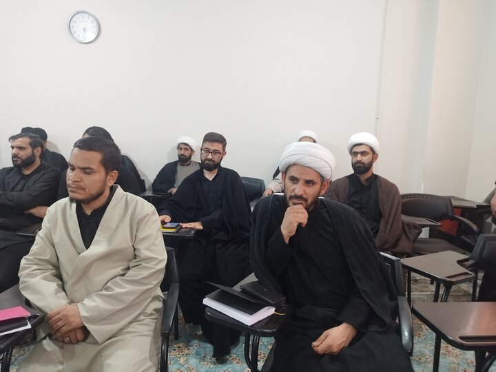 تصاویر/ دوره تربیت مربی قرآن کریم ویژه اساتید مدارس علمیه سیستان و بلوچستان در قم برگزار می‌شود