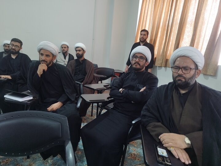 تصاویر/ دوره تربیت مربی قرآن کریم ویژه اساتید مدارس علمیه سیستان و بلوچستان در قم برگزار می‌شود