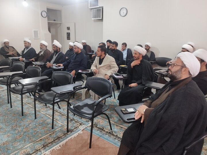 تصاویر/ دوره تربیت مربی قرآن کریم ویژه اساتید مدارس علمیه سیستان و بلوچستان در قم برگزار می‌شود