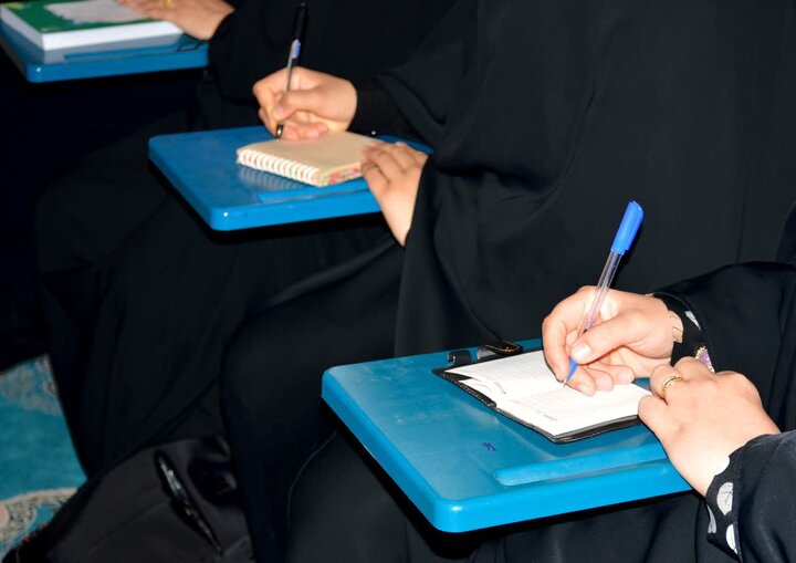 تبیین الگوی جهاد زینبی در نشست علمی مدرسه علمیه حضرت رقیه(س) برازجان