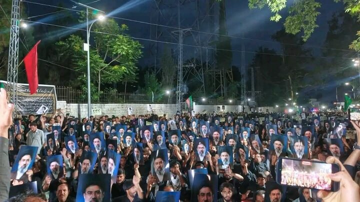آئی ایس او ضلع کرم پارا چنار کے تحت عاشوراء کا جلوس: شہید رہبر کو خراجِ تحسین اور رہبر معظم سے تجدیدِ عہد