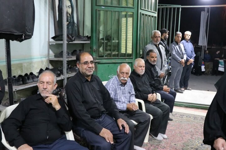 تصاویر/ مراسم یادواره شهدای انقلاب محله اسدآباد رفسنجان با حضور امام جمعه کرمان