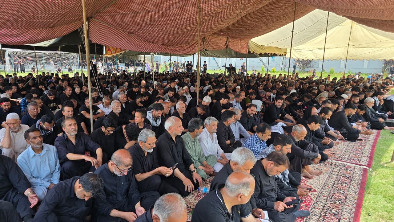 سرینگر میں جلوس عاشوراء:واقعۂ عاشورا تاریخ اسلام کا عظیم سانحہ اور حق، عدل، آزادی اور ظلم و جبر کے خلاف دائمی استقامت، مولانا سید مجتبیٰ موسوی