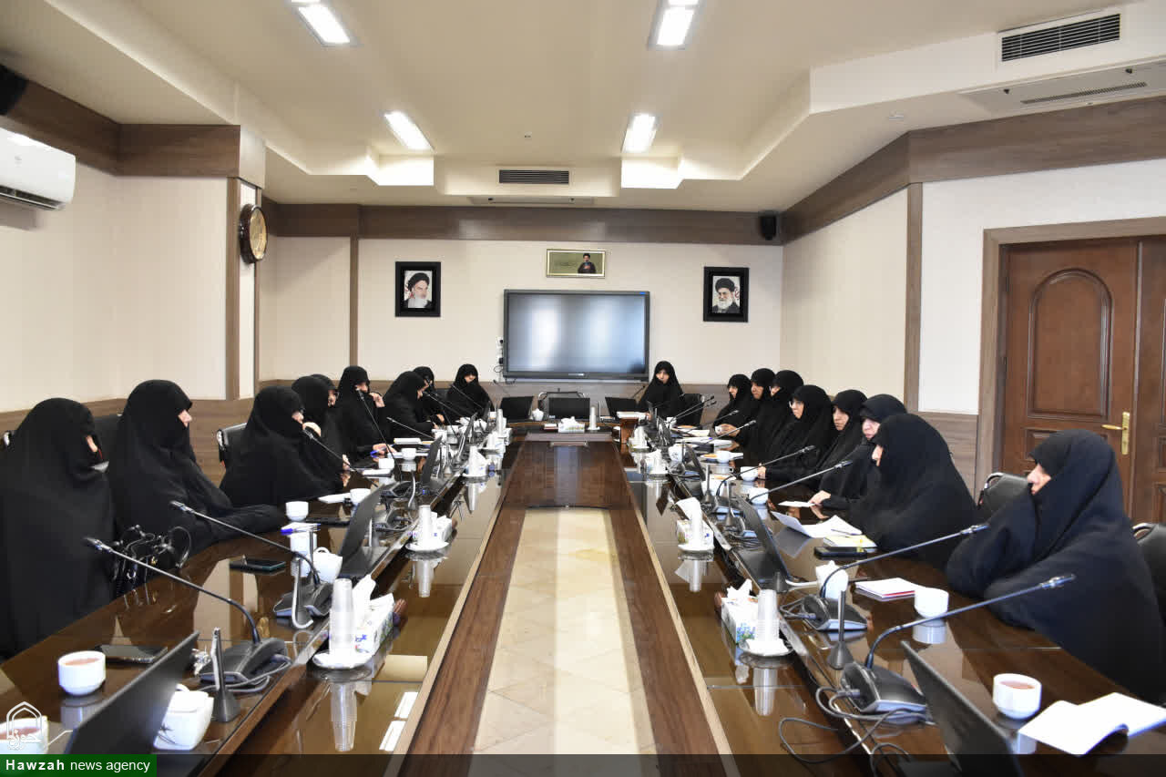 فرآیند صدور مجوز تدریس در مدارس علمیه خواهران خراسان تبیین شد
