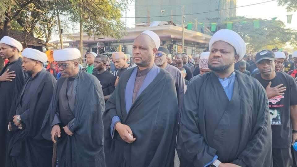 Matembezi ya Amani ya Ashura Yafanyika Arusha; Ujumbe wa Haki na Mshikamano Watolewa + Picha