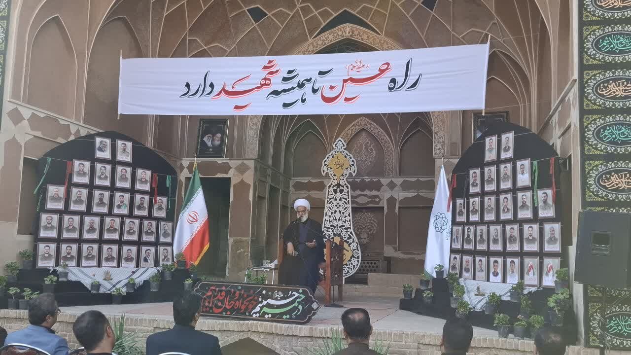 عاشورا نتیجه فراموشی ولایت بود، نه ترک نماز و روزه