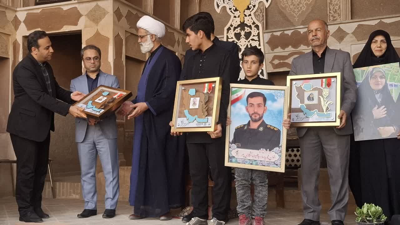 تصاویر/ مراسم معنوی «میراث مرثیه» همزمان با ایام سوگواری حضرت اباعبدالله الحسین(ع) در کاشان