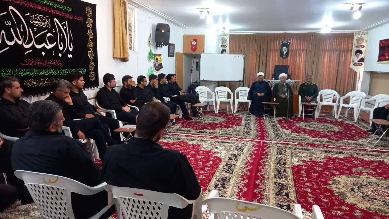 عده ‌ای به دلیل وابستگی به دنیا در یاری رساندن به حضرت سید الشهداء(ع) مرود شدند
