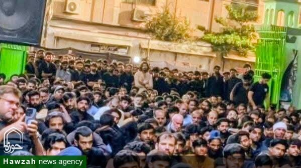 تصاویر/ برگزاری باشکوه مجالس عاشورا در امام‌بارگاه‌های کراچی و حضور گسترده عزاداران حسینی