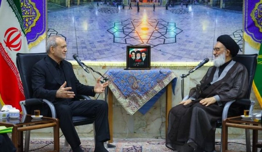 الرئيس الإيراني: المرحلة المقبلة تتطلب اليقظة والاستعداد لأي سيناريو محتمل