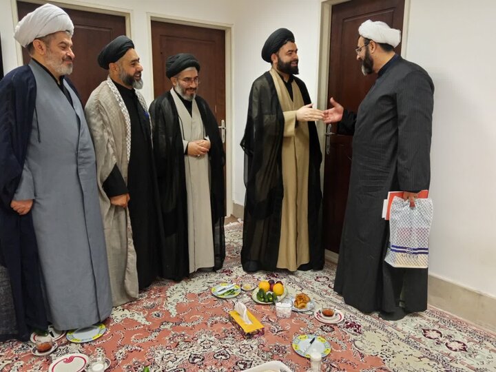 تصاویر/ تکریم اساتید و علمای آملی