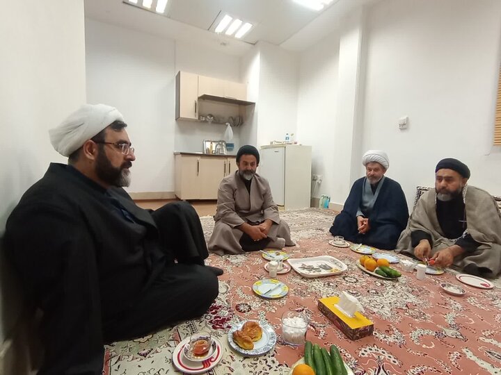 تصاویر/ تکریم اساتید و علمای آملی