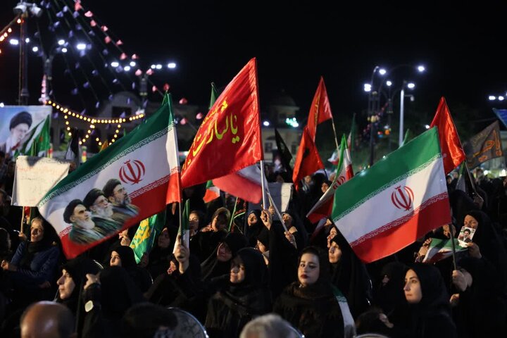 تجمع انقلابی مردم همدان