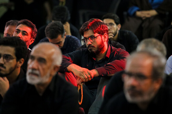 تصاویر/ شب اول مراسم عزاداری هیئت هنر و رسانه در قم