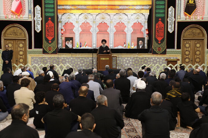 تصاویر/ مراسم بزرگداشت شهید آیت‌الله بهشتی و ۷۲ تن از یاران شهیدش در حرم مطهر حضرت معصومه( س)