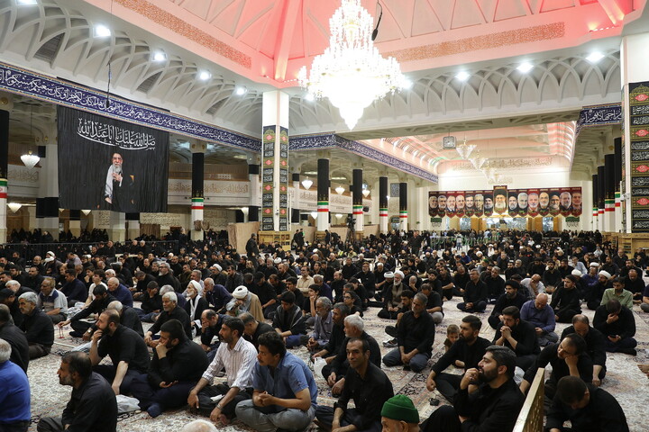 تصاویر/ مراسم بزرگداشت شهید آیت‌الله بهشتی و ۷۲ تن از یاران شهیدش در حرم مطهر حضرت معصومه( س)