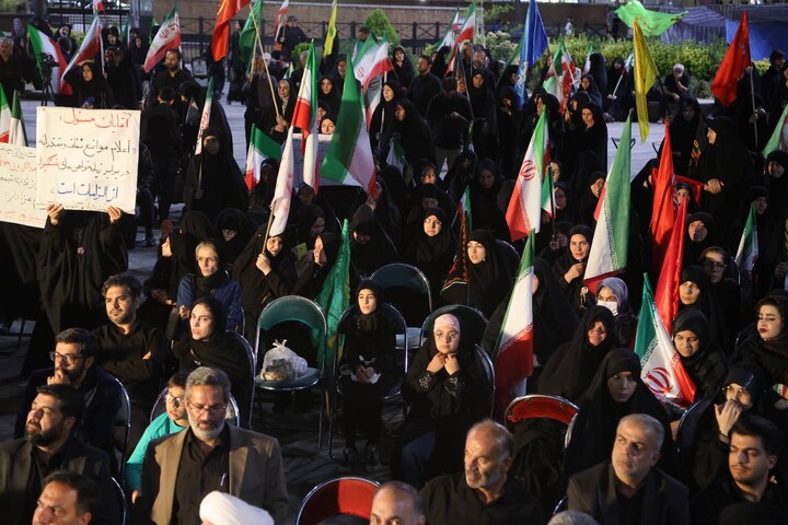 تصاویر / اجتماع بزرگ مردمی و بزرگداشت شهدای هفتم تیر