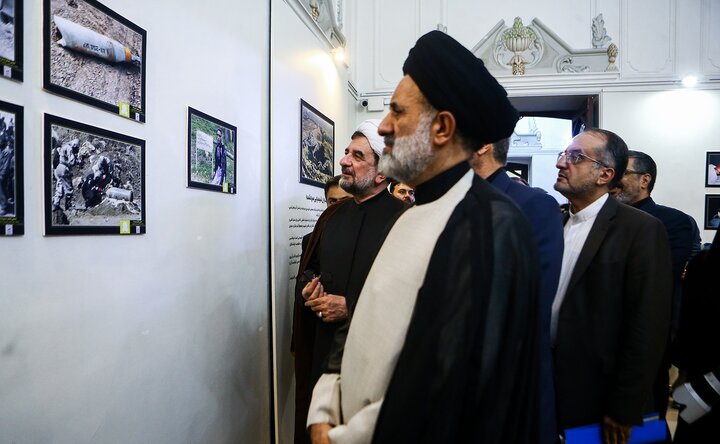 تصاویر/ آیین افتتاحیه نمایشگاه عکس «نفس‌های سوخته»