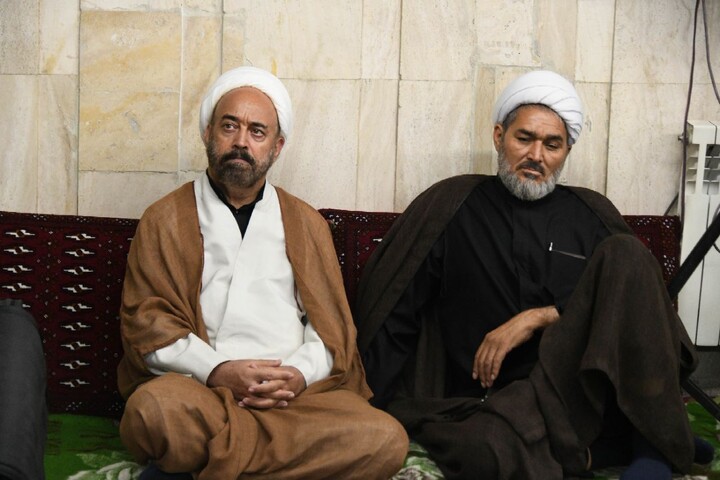 تصاویر |مراسم عزای حسینی دفتر امام جمعه اصفهان(روز اول)