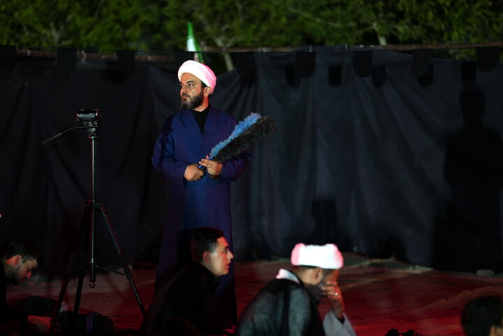 تصاویر/برگزاری مراسم سوگواری اباعبدالله الحسین توسط کارمندان مرکز مدیریت حوزه های علمیه با حضور و سخنرانی نماینده مجلس