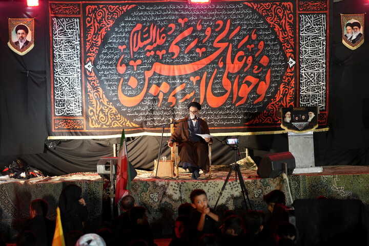 تصاویر/برگزاری مراسم سوگواری اباعبدالله الحسین توسط کارمندان مرکز مدیریت حوزه های علمیه با حضور و سخنرانی نماینده مجلس
