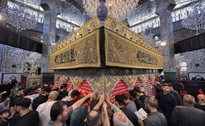 Shrine of Lady Zainab in Damascus marks Ashura with large gathering despite security challenges