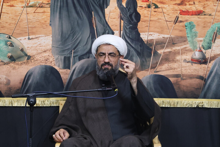 تصاویر / مراسم عزای اسرای کربلا، در حسینیه آیت الله فاضلیان