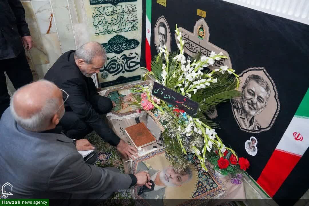 رئیس جمهور دقایقی پیش وارد شهر مقدس قم شد