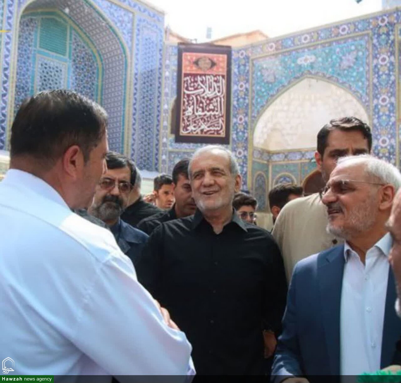 رئیس جمهور دقایقی پیش وارد شهر مقدس قم شد