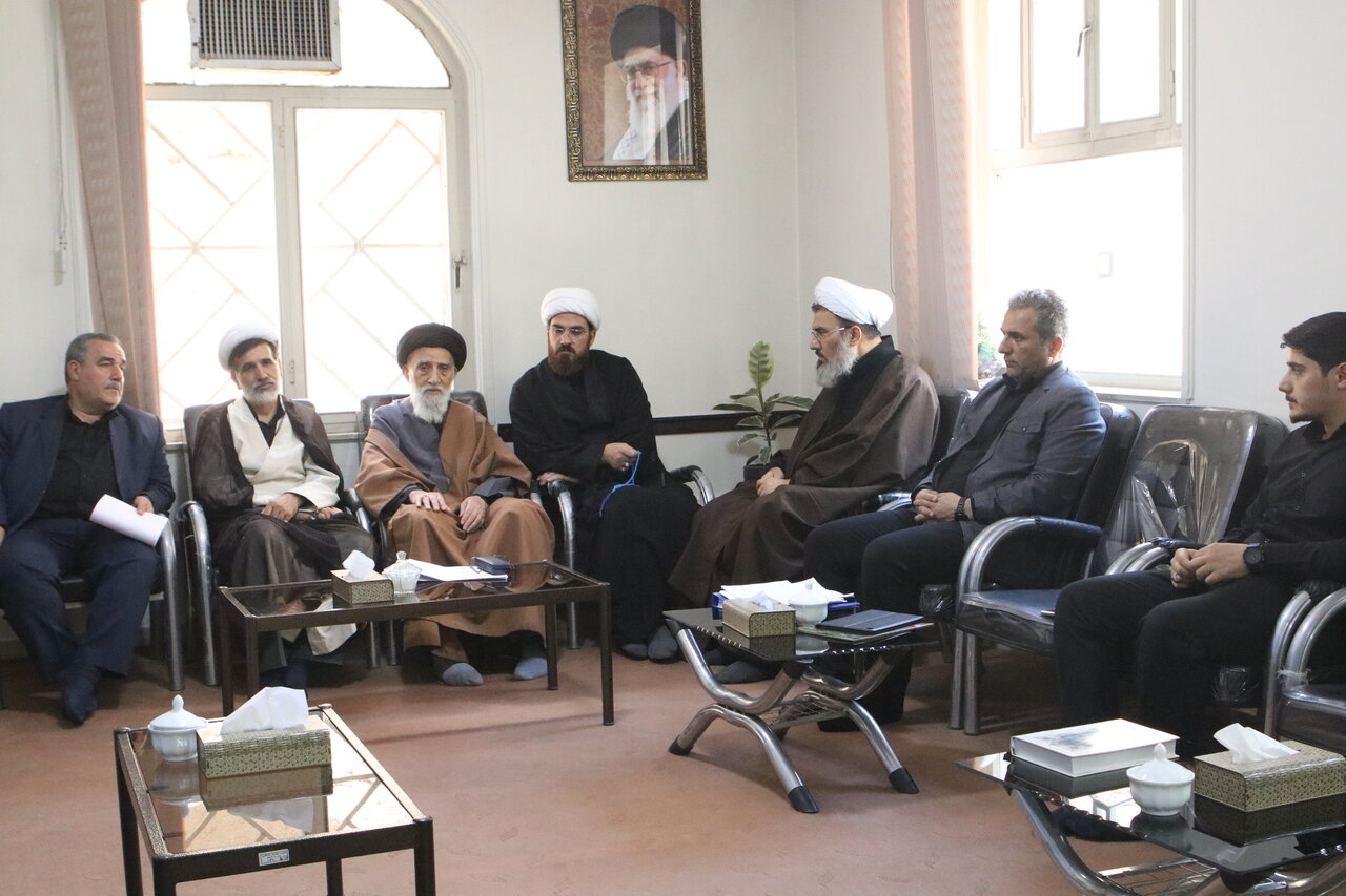 تصاویر/ برگزاری جلسه گزارش روند کمک رسانی به آسیب دیدگان جنگ اخیر