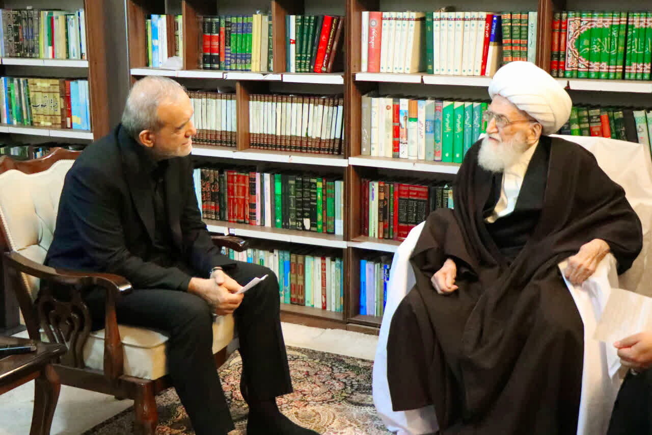 Məsul şəxslərlə rəhbərlik arasındakı münasibət imamla ardıcılının münasibəti kimi olmalıdır / Düşmənin xəbis mahiyyəti və vəfasızlıq tarixçəsi unudulmamalıdır
