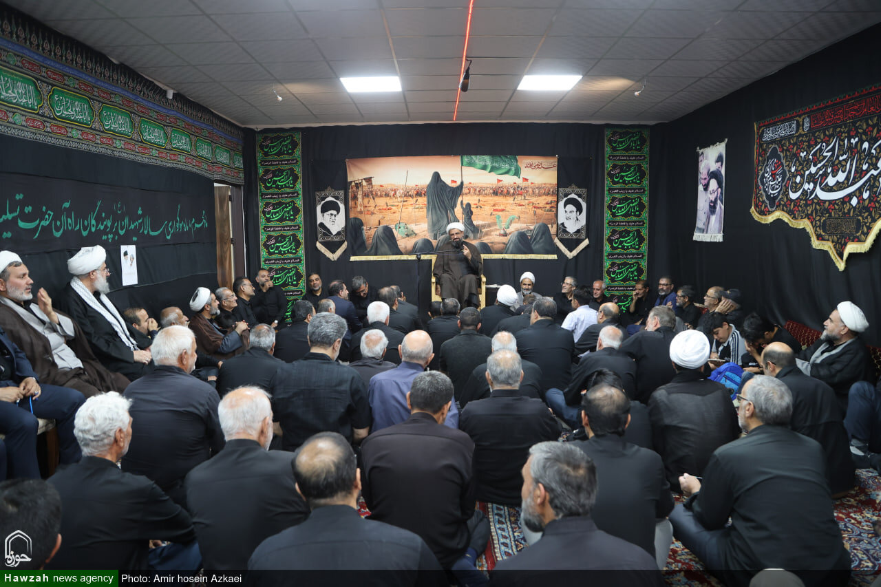 تصاویر / مراسم عزای اسرای کربلا در حسینیه آیت الله فاضلیان