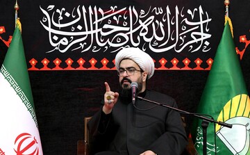 حادثه عاشورا نتیجه غفلت از تشخیص وظیفه الهی بود